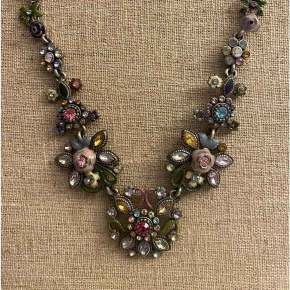 Lia Sophia Gem Necklace - Picture 1 of 3